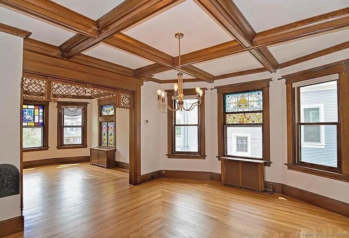 Foto principal - 52 Pendleton St