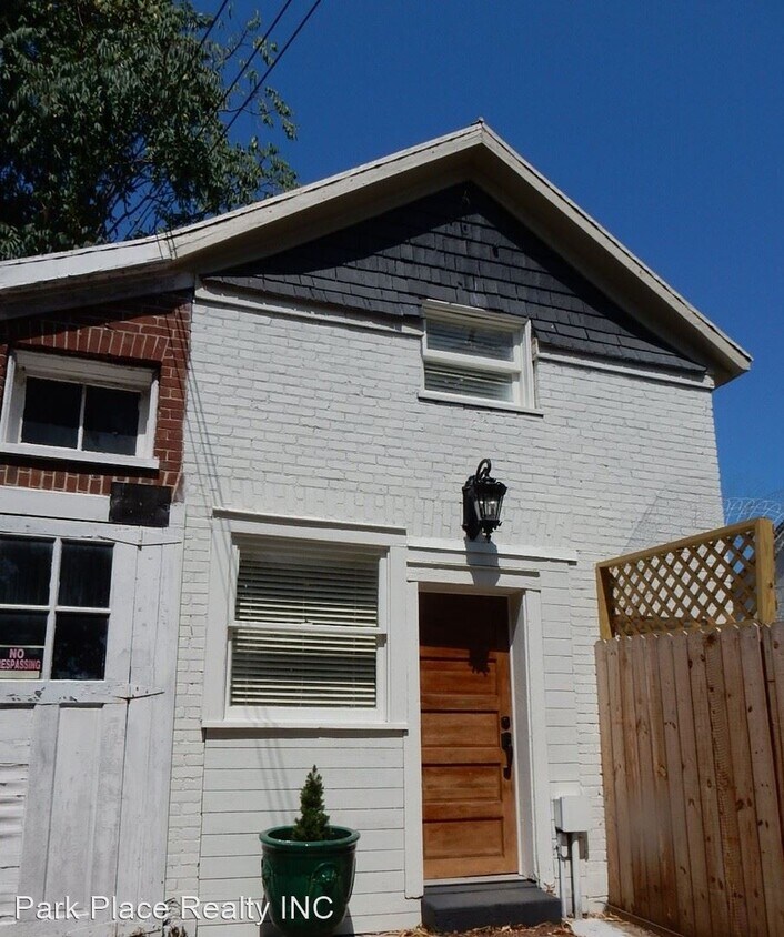 Primary Photo - 1 br, 1 bath House - 423 7th Street SW #3