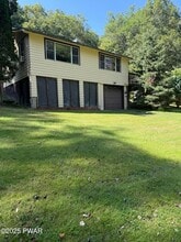Building Photo - 462 Engvaldsen Rd