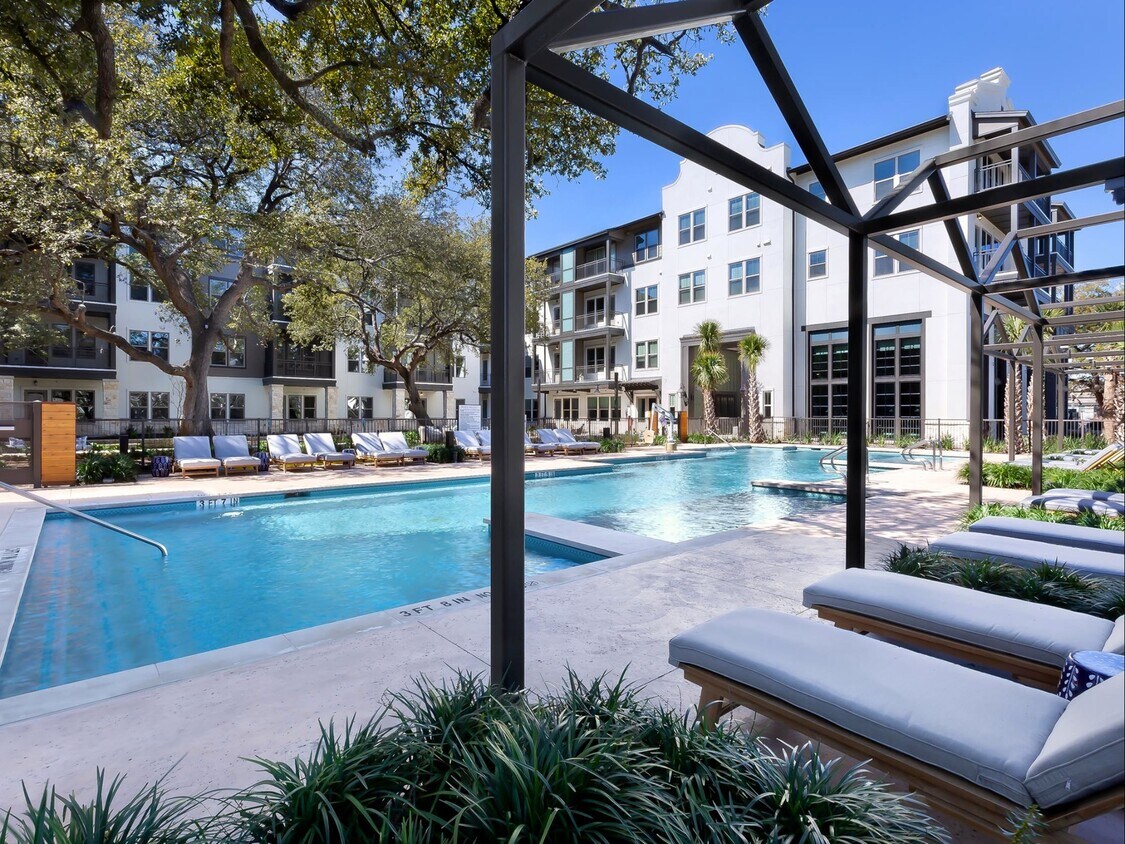 AMLI Lakeline Apartments 13500 Lyndhurst St Austin, TX