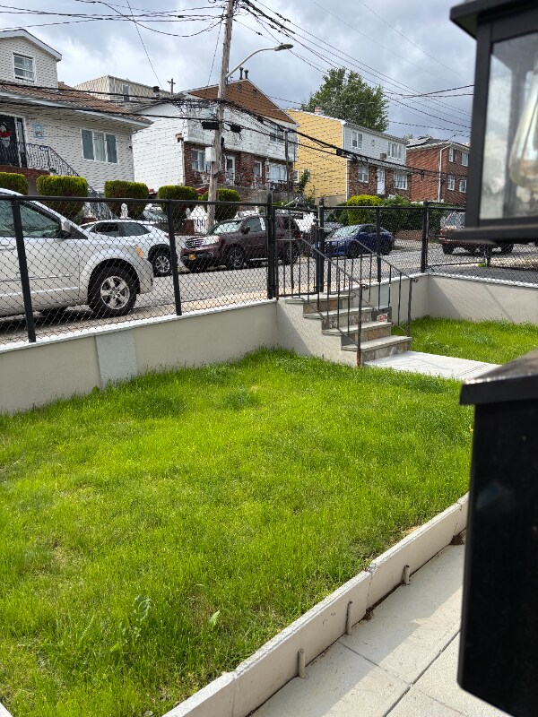 Foto del edificio - 240 Sommerville Pl