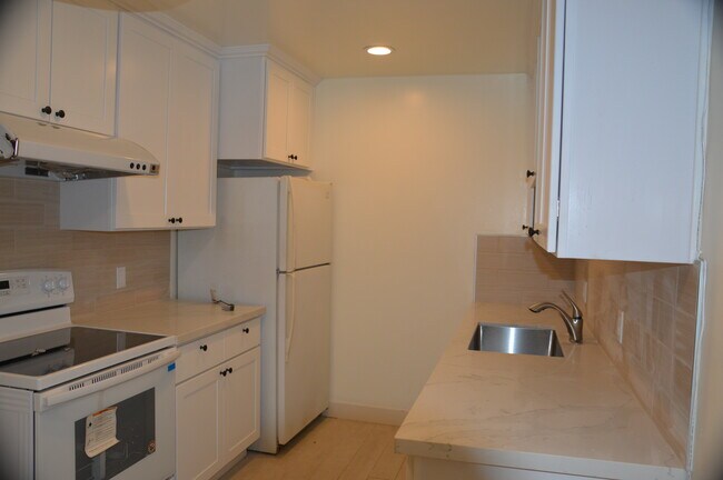 Foto del edificio - 84 Kim Louise Dr