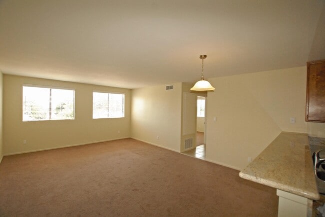 Building Photo - 17330 Chatsworth St