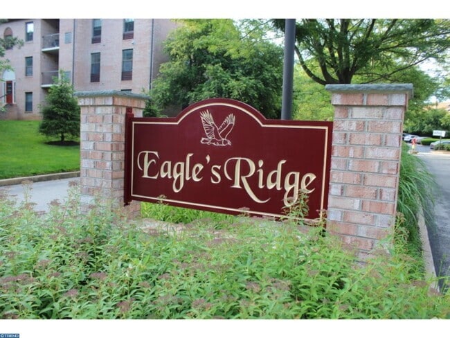 Building Photo - 1221 Eagles Ridge Dr