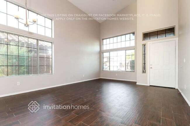 Building Photo - 2125 S 114th Ln