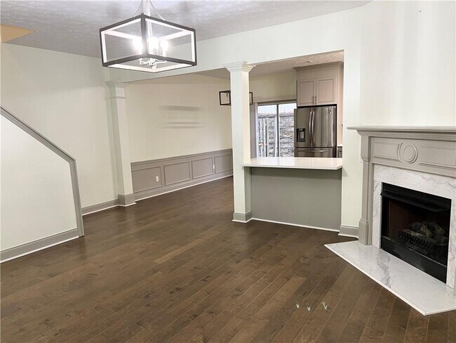 Foto del edificio - 3805 Grovemont Pl