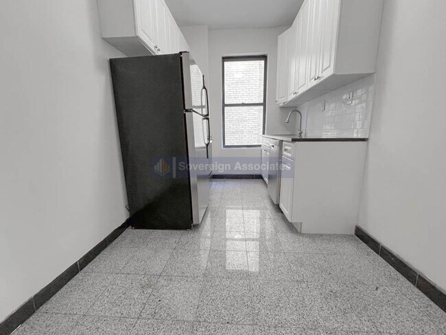 Foto del edificio - 664 W 163rd St
