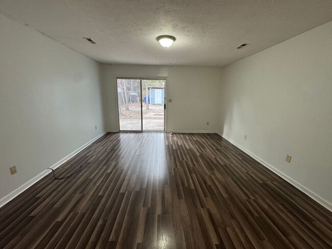 Foto del edificio - Myrtle Beach - 2 Bedroom / 1.5 Bathroom To...