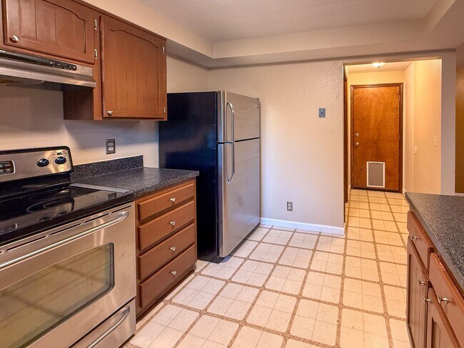 Foto del edificio - 4403 Panther Ct NE