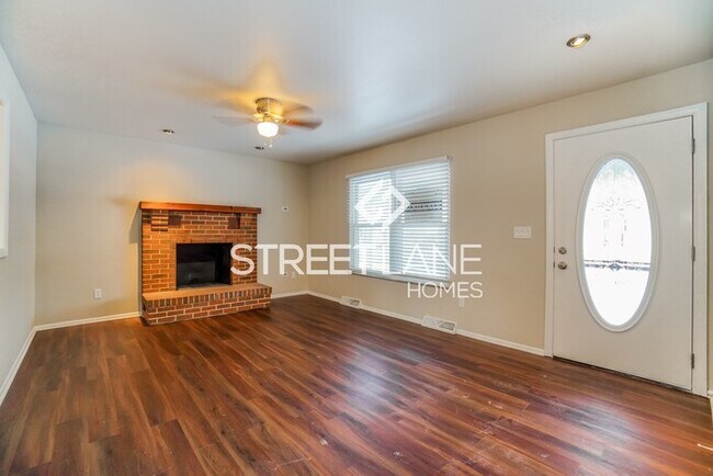 Building Photo - SPRING SPECIAL!!! $500 off first month’s r...