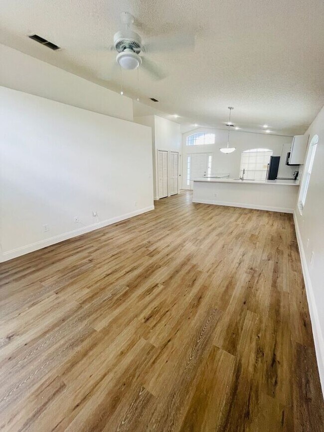 Building Photo - Greenpointe13403 Greenpoint Drive Orlando, FL 32824