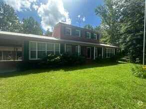 Building Photo - 172 E Whiten Dr
