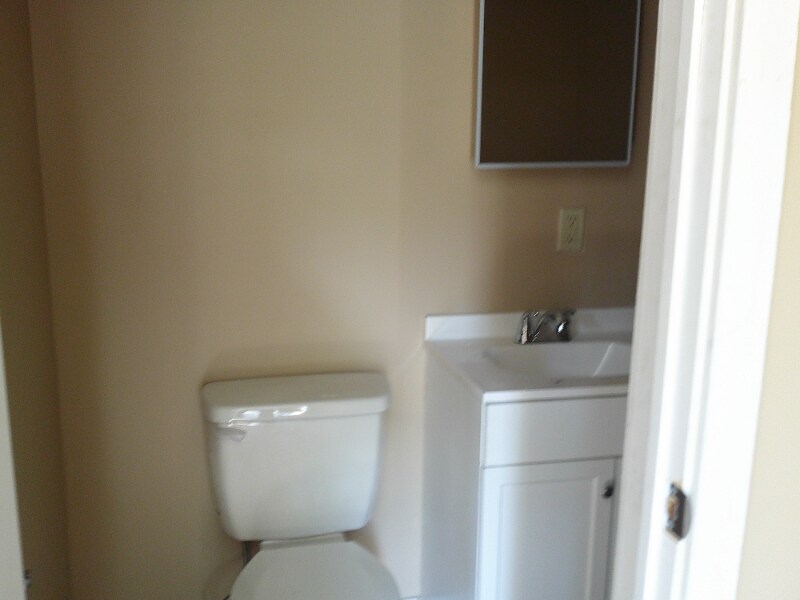 Building Photo - 1376 NY-7