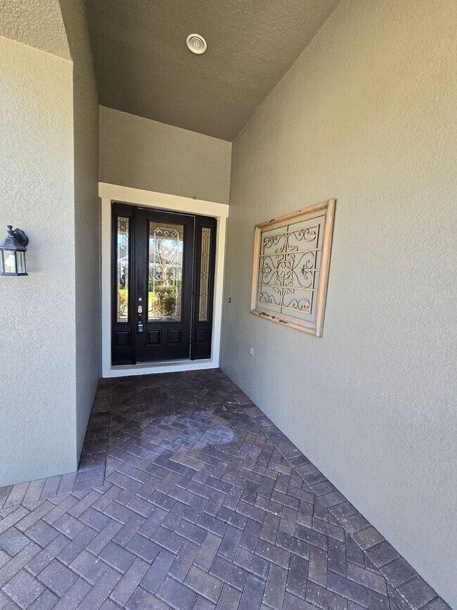 Building Photo - 4/2 Windermere Home Located in Providence