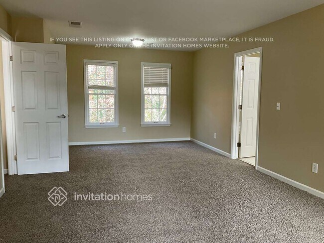 Building Photo - 1459 Dunsford Cir NW