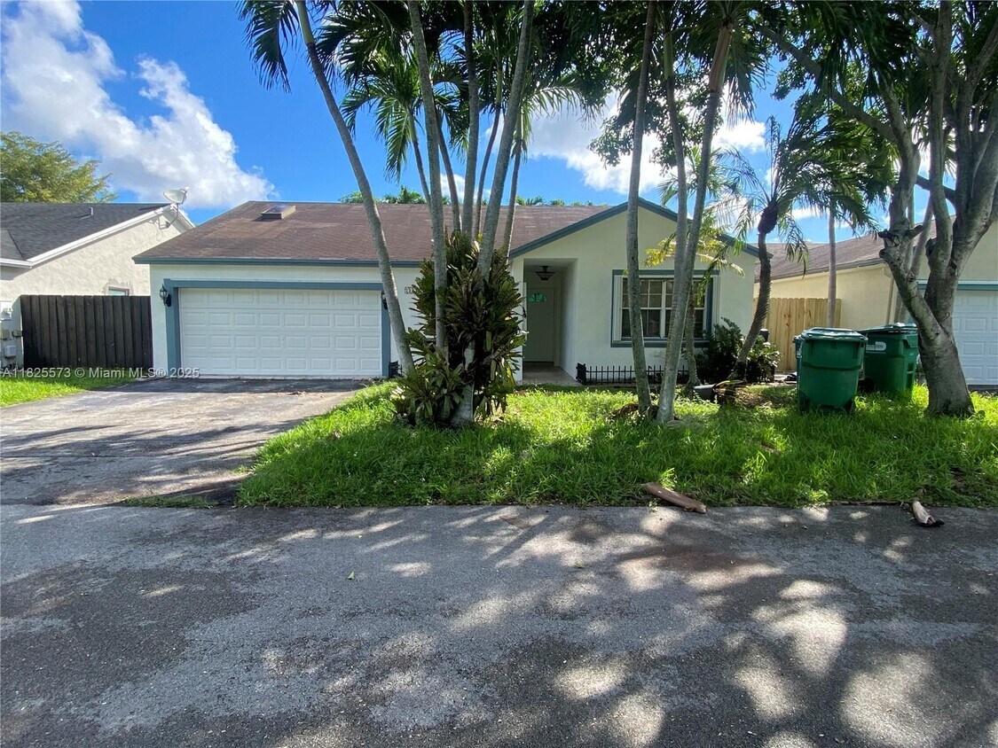 Primary Photo - 13337 SW 114th Pl