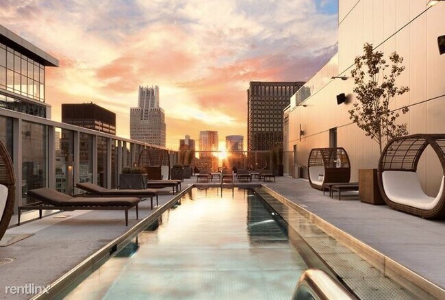 Foto del edificio - 1 br, 1 bath Apartment - 8 N Michigan Ave