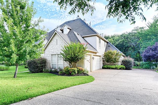 Building Photo - 1307 Village Green Dr