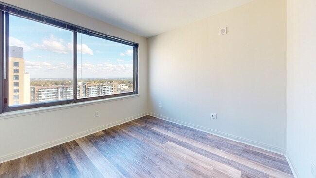 Interior Photo - Eleven55 Ripley
