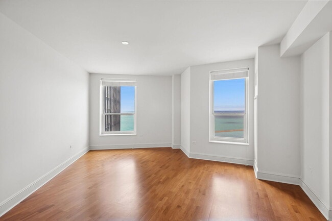 Foto del edificio - 850 N Lake Shore Dr