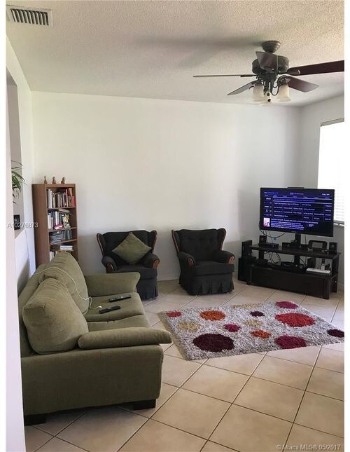 Foto del edificio - 1284 Alexander Bnd