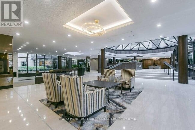 Building Photo - 211 St Patrick St