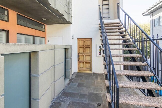 Foto del edificio - 4543 Willis Ave