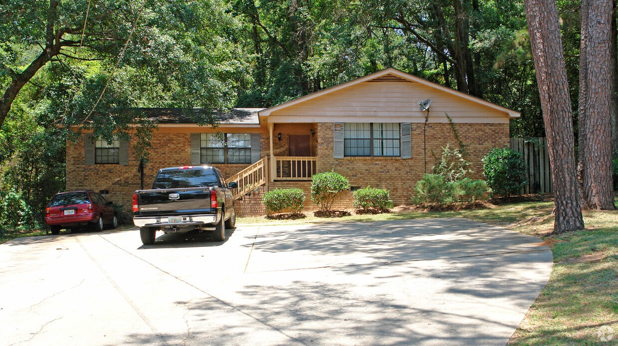 Primary Photo - 2072 Watson Way