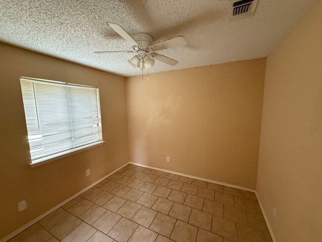 Building Photo - Single-family Home in 76135
