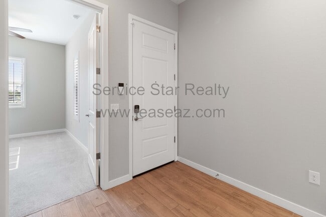 Building Photo - 6610 E Villa Rita Dr