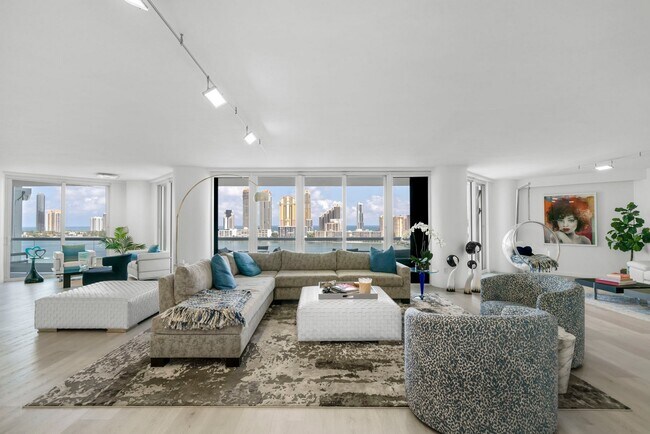 Building Photo - 2600 E Island Blvd