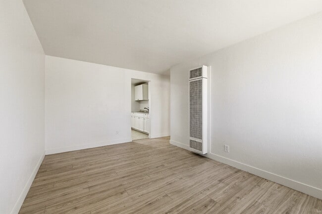 Foto del edificio - Remodeled 1 Bedroom 1 Bathroom with Easy Access  to Aurora Central and Downtown Denver!