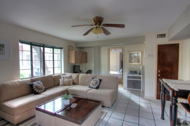 Foto del edificio - 835 7th Ave S