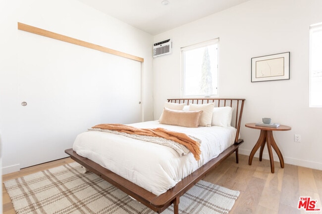 Foto del edificio - 3611 1/2 Bellevue Ave