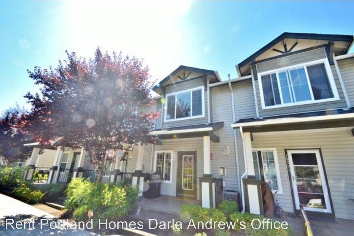 Foto principal - 2 br, 2.5 bath House - 10787 NE Gateway Place