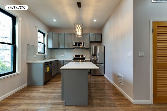 Foto del edificio - 741 Decatur St