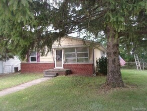 Building Photo - 30953 7 Mile