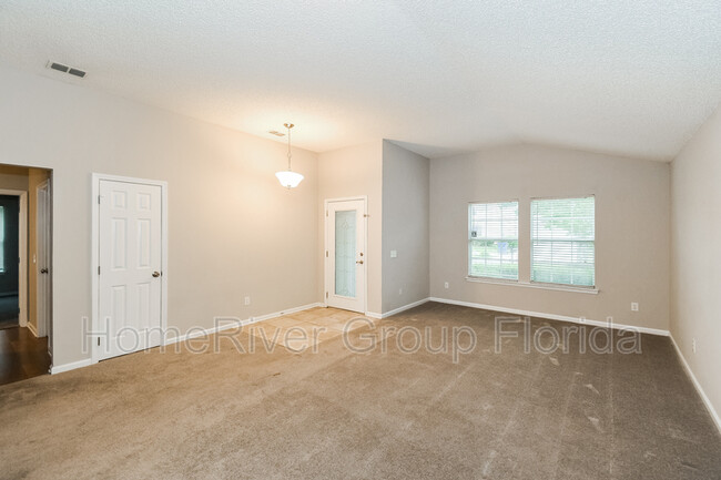 Building Photo - 13447 Teddington Ln