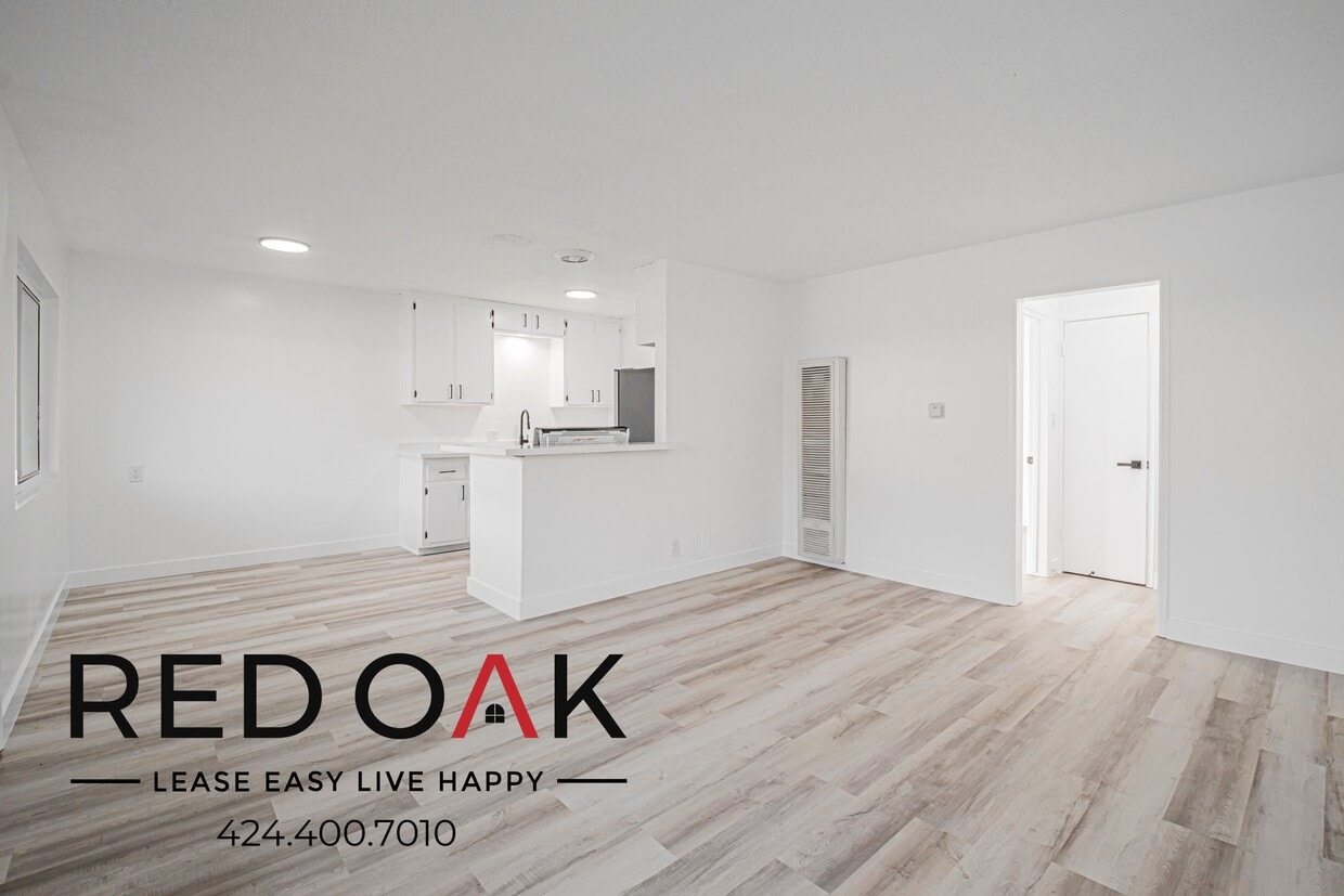 Foto principal - 6501 Cherry Ave