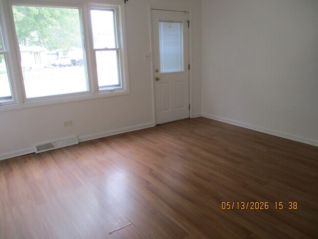 Foto del edificio - 9806 Marion Ave