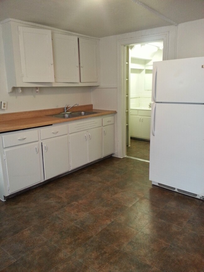 Foto del edificio - 828 S 16th St
