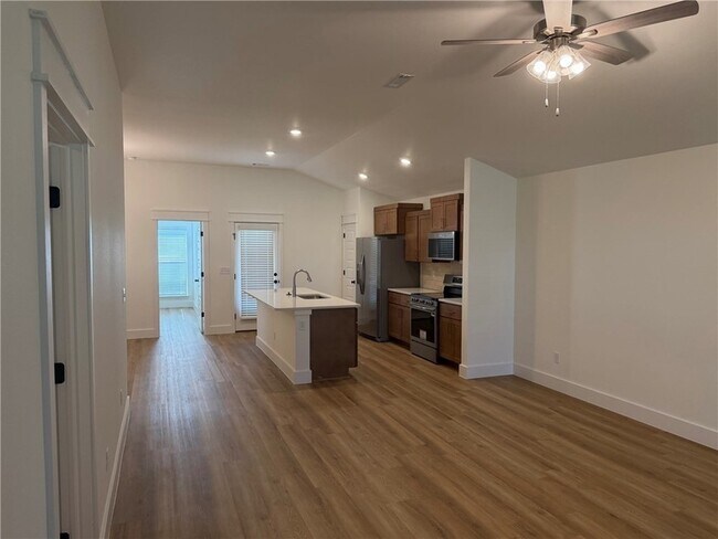Foto del edificio - 3708 N Wiley Dr