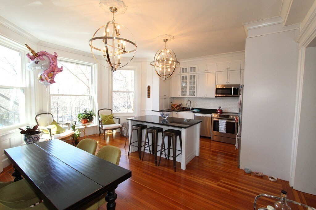 Primary Photo - 338 Tappan St