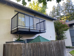 Building Photo - 2950 Marconi Ave