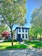 Primary Photo - 1330 Lake St