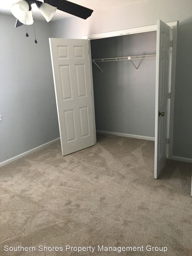 Building Photo - 2 br, 1.5 bath House - 1415 Dove Run Unit B
