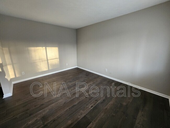 Foto del edificio - 3146 Vandiver Dr