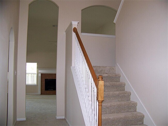Foto del edificio - 24603 Colonial Elm Dr