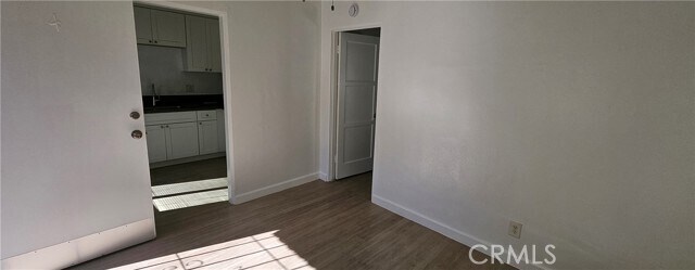 Foto del edificio - 5742 Fullerton Ave