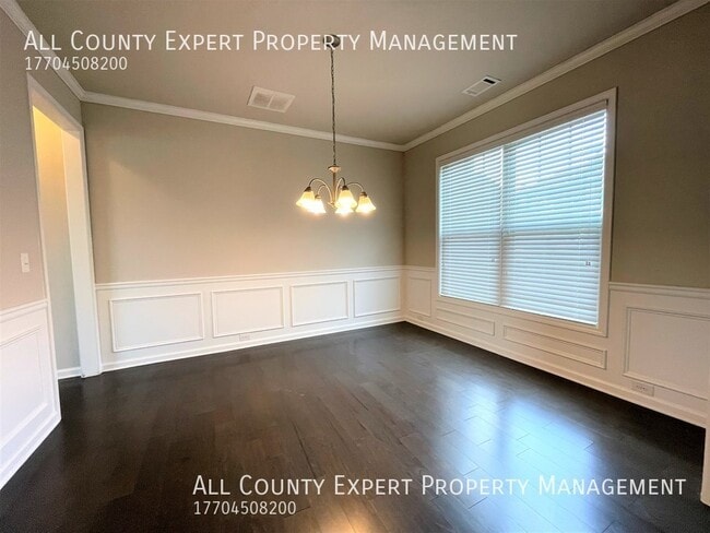 Photo - 4845 Frontier Dr House